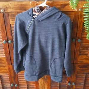 Legendary whitetails blue and camo hoodie medium